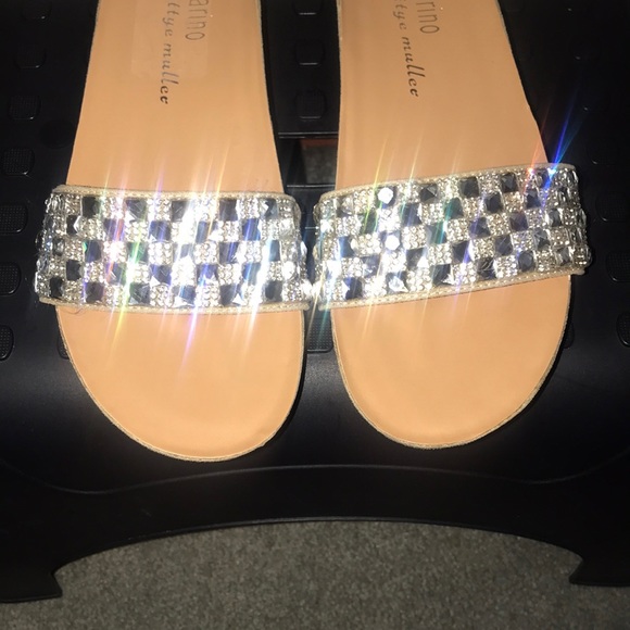 Sandals - Picture 3 of 6